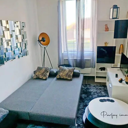 Apartment Agreable Et Moderne 2 Pieces ~ Confort Et Design *