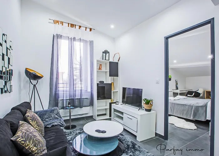 شقة Agreable Et Moderne 2 Pieces ~ Confort Et Design